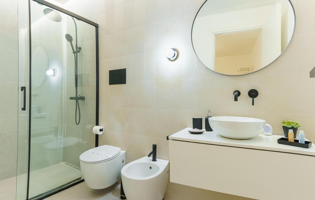 Parlamento Apartment - Esclusivo 120Mq Centro Storico Palermo Luaran gambar